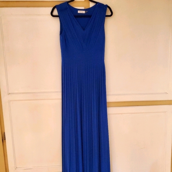 Calvin Klein Dresses & Skirts - Calvin Klein Women's Maxi Dress 👗